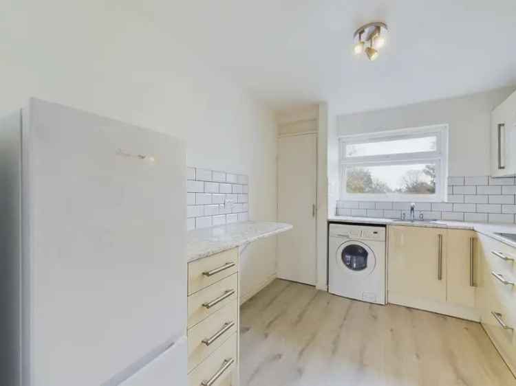 2 Bedroom Flat For Sale With Garage And Parking