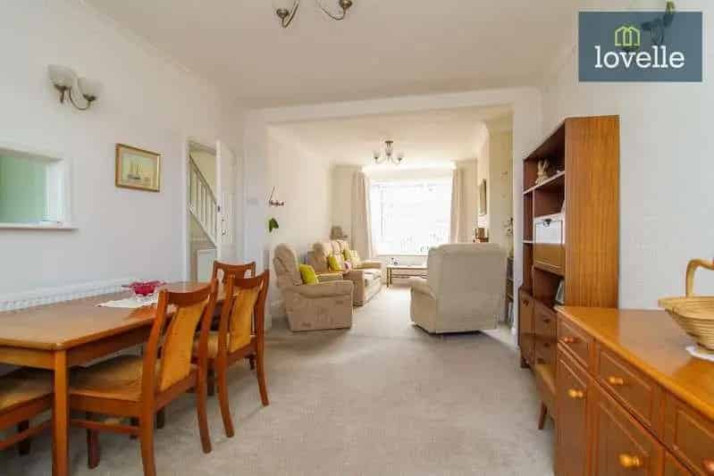 3 bed house for sale