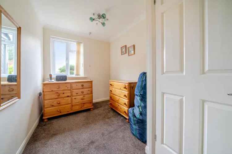 2 Bed Flat for Sale in Basingstoke Over 55s Development