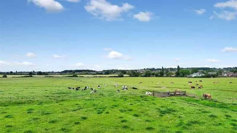 2 Bed Ground Floor Flat Irby Village No Chain