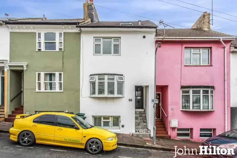 4 Bedroom Victorian Townhouse for Sale in Brighton