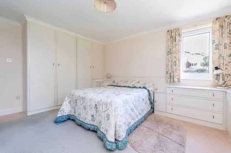 3 Bed House for Sale Deceptively Spacious Home