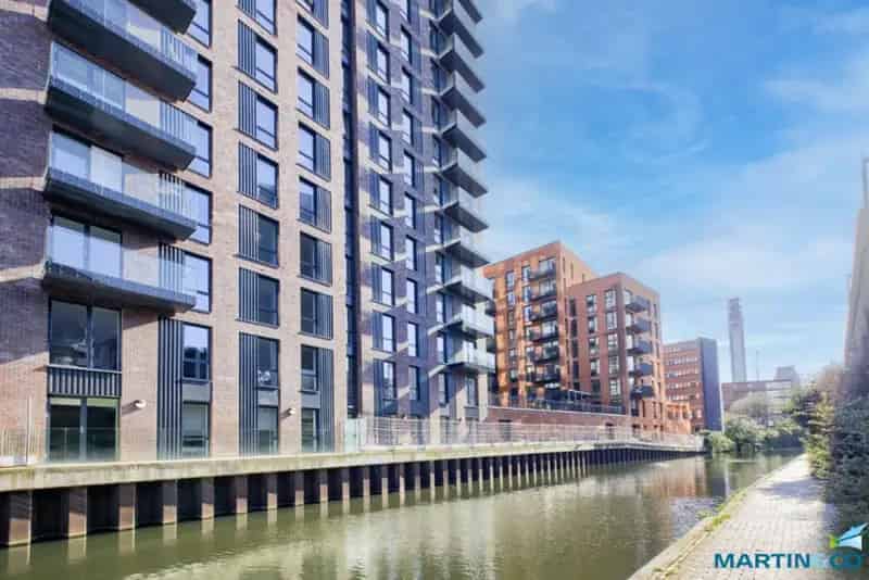 2 Bedroom Apartment for Sale Snow Hill Wharf