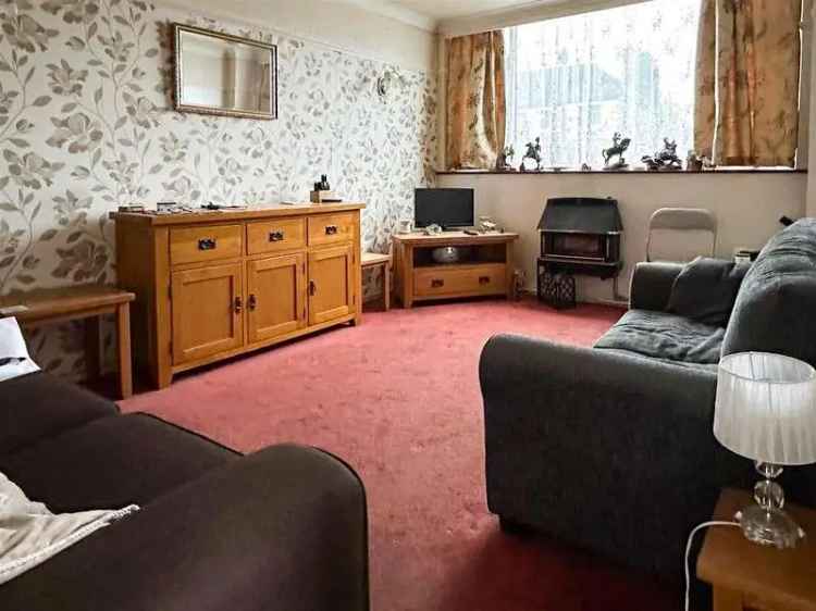 2 bed flat for sale