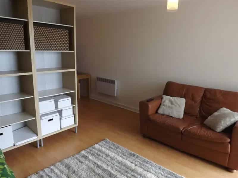 Spacious Studio Flat to Let Near Deansgate