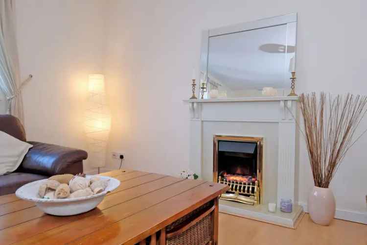 Spacious 2-Bedroom Flat near RGU Aberdeen City Centre