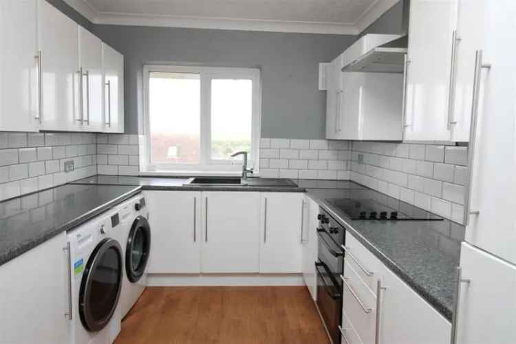 2 Bedroom Flat with Garden Zero Deposit Available