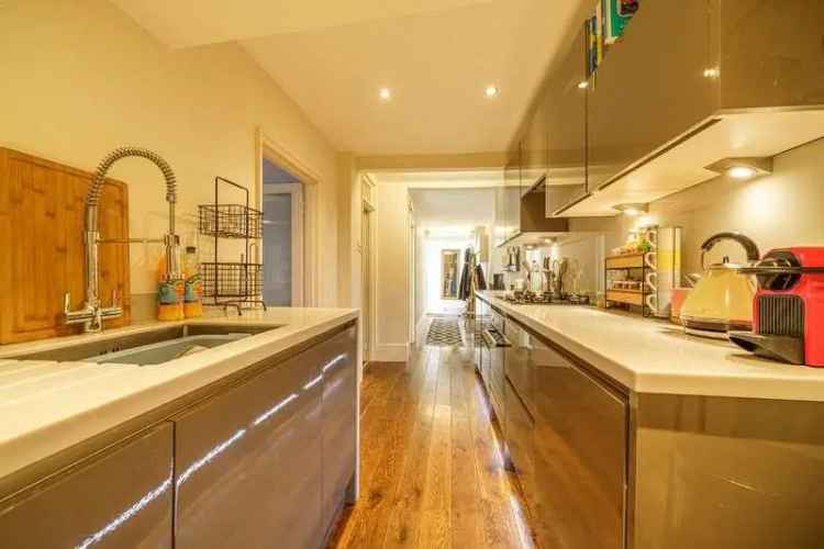 2 Bed Flat for Sale East Dulwich Peckham Rye