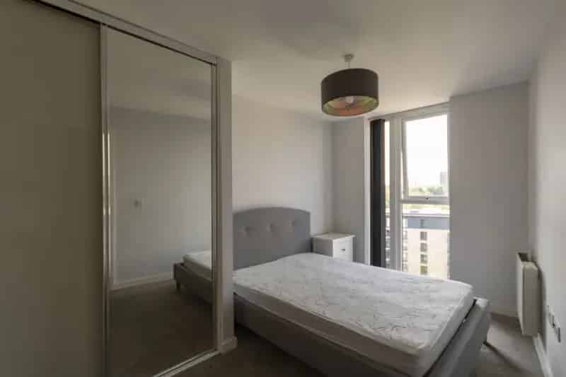 3 Bedroom Flat For Sale Near City Centre