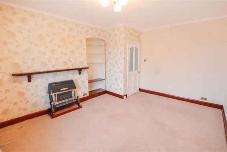 2 Bed Flat - Maindoor with 1 Reception Room