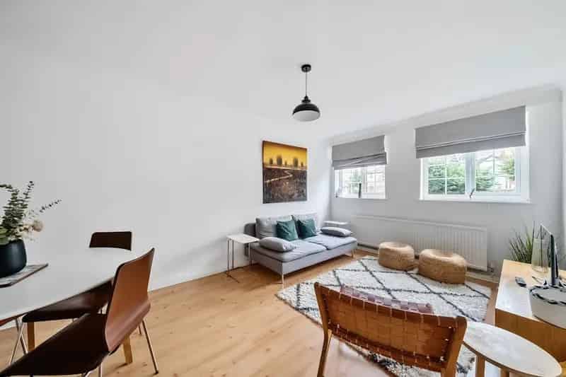 2 Bed Apartment Chapel Allerton Modern Spacious Garden Garage EPC B