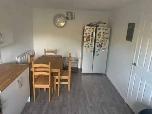 3 Bed House With Large Gardens and Loft