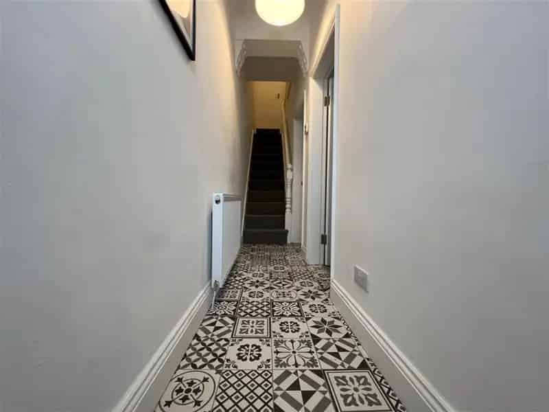 4 bedroom House
Let Agreed