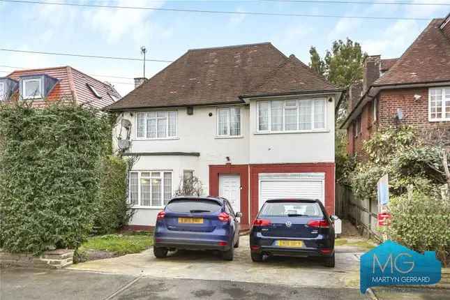 Four Bedroom Detached House East Finchley N2