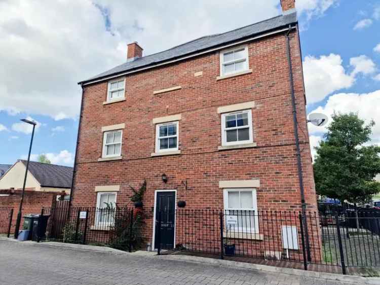 6 Bedroom Semi-Detached House For Sale