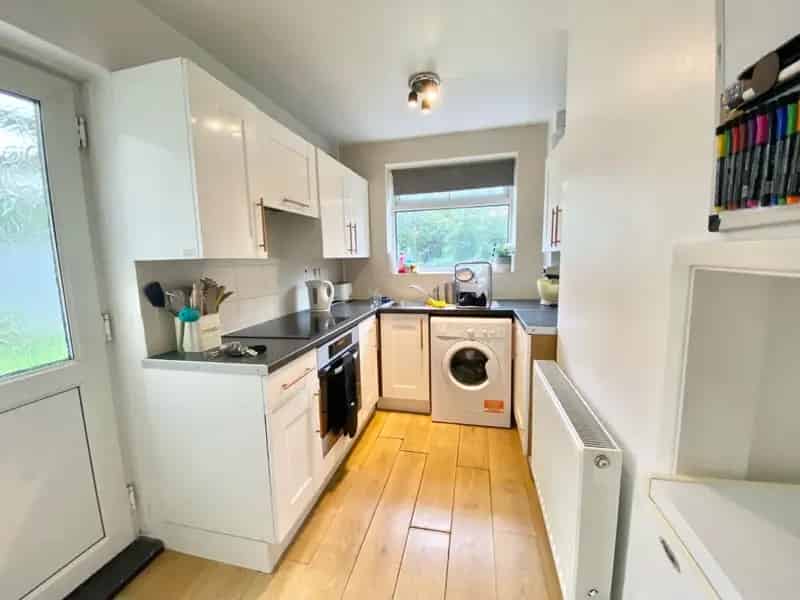 2 bedroom House
Let Agreed