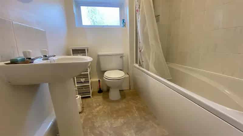 2 Bedroom Furnished Apartment Near City Centre