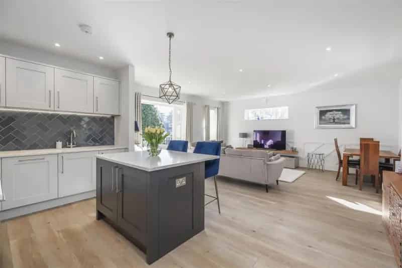 3 Bedroom Apartment for Sale