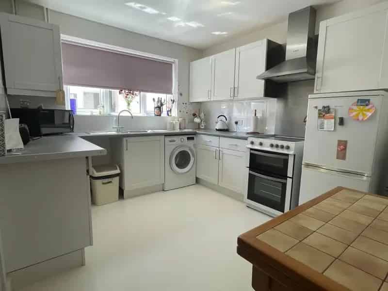 2 bedroom  Flat for sale, Folkestone, Kent, CT20