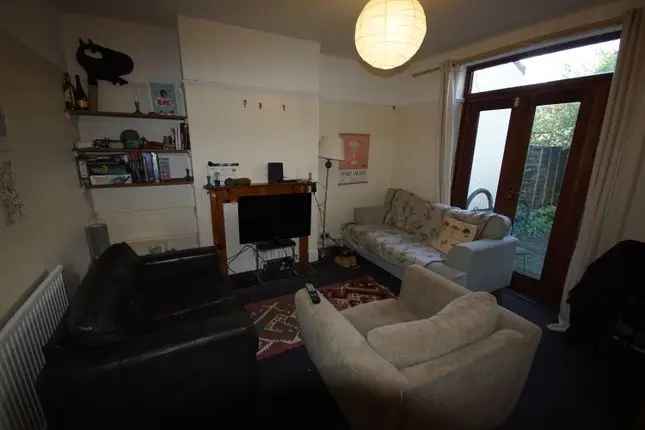 Terraced house to rent in Metford Road, Bristol BS6