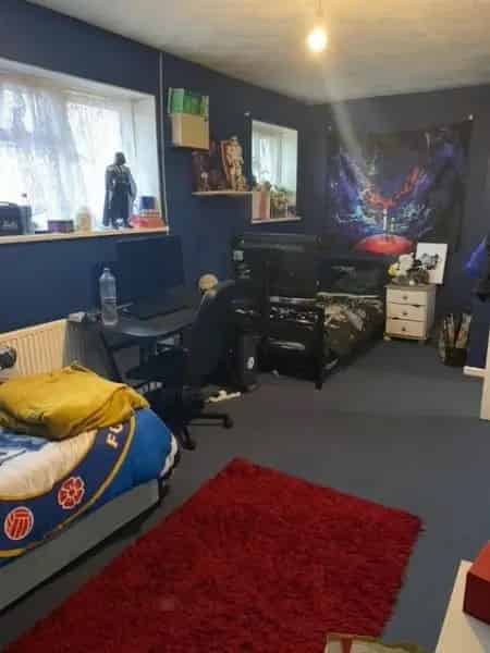 2 Bedroom House Large Garden Near Central London
