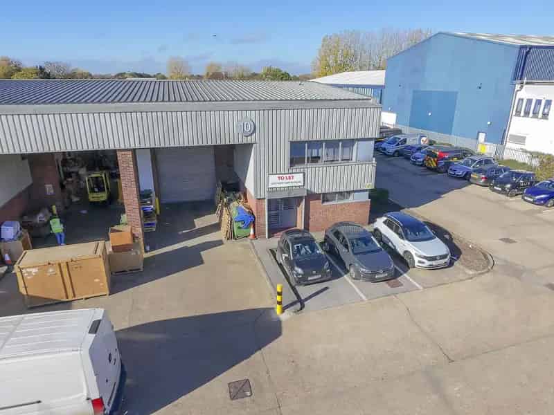 Warehouse Unit near Heathrow Airport