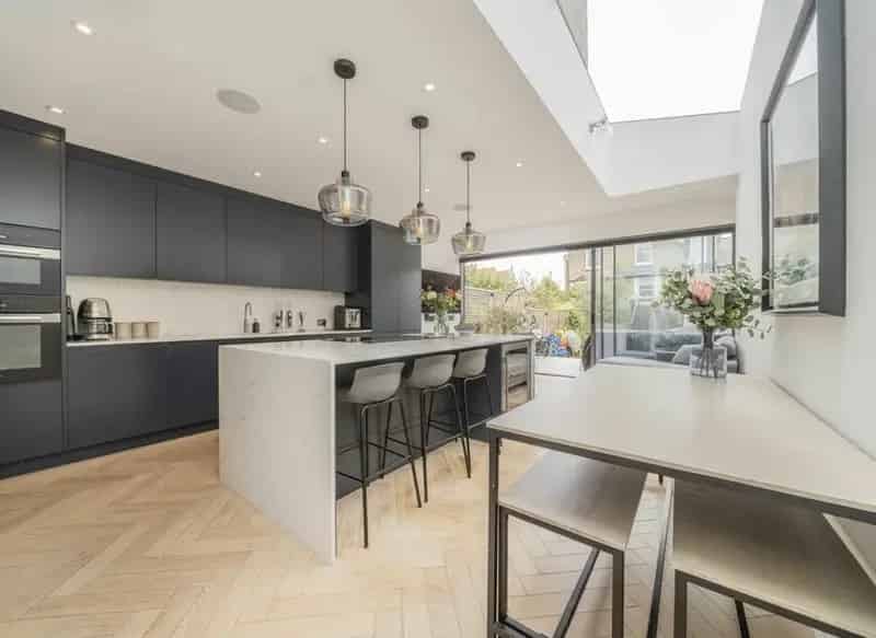 2000 sq ft Family Home Extended and Converted