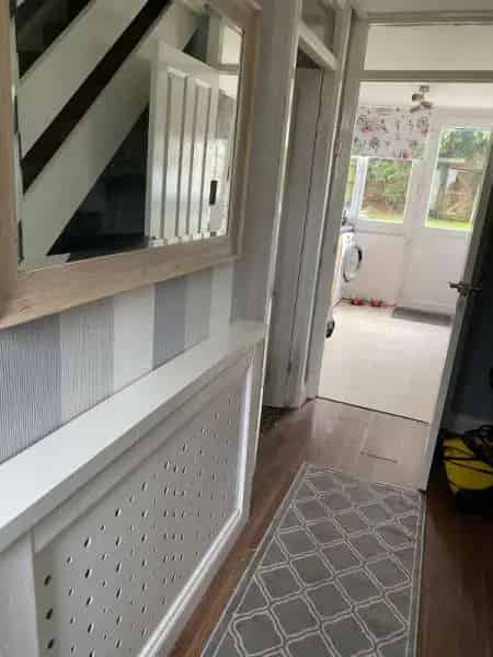 3 Double Bed Mid Terraced House Leverstock Green