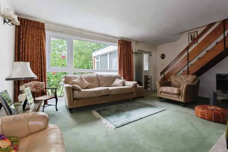 Four Bedroom House in Edgbaston Near Queen Elizabeth Hospital