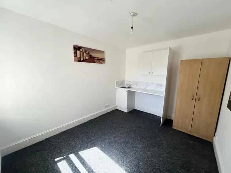 1 Bedroom House All Bills Included Spring Road