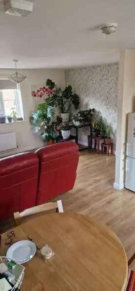 Flat For Rent in Huntingdonshire, England