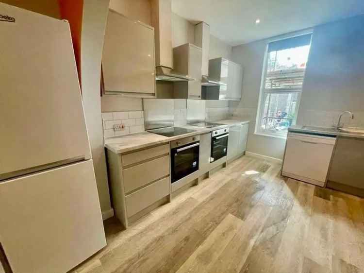 1 Bedroom Flat to Rent for Young Professionals and Students