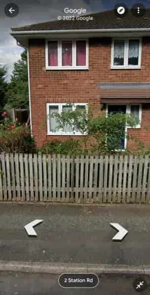 2 Bedroom 1st Floor Flat With Own Garden