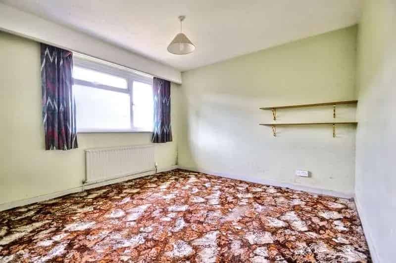 3 Bed Detached House For Sale Near Broadstone
