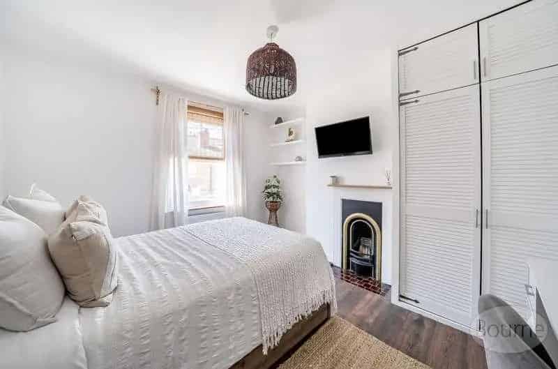 2 Bed Terraced Cottage For Sale