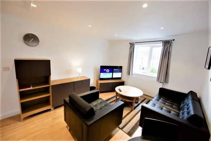 2-Bedroom Apartment Larkhall Bath Part Furnished July Available
