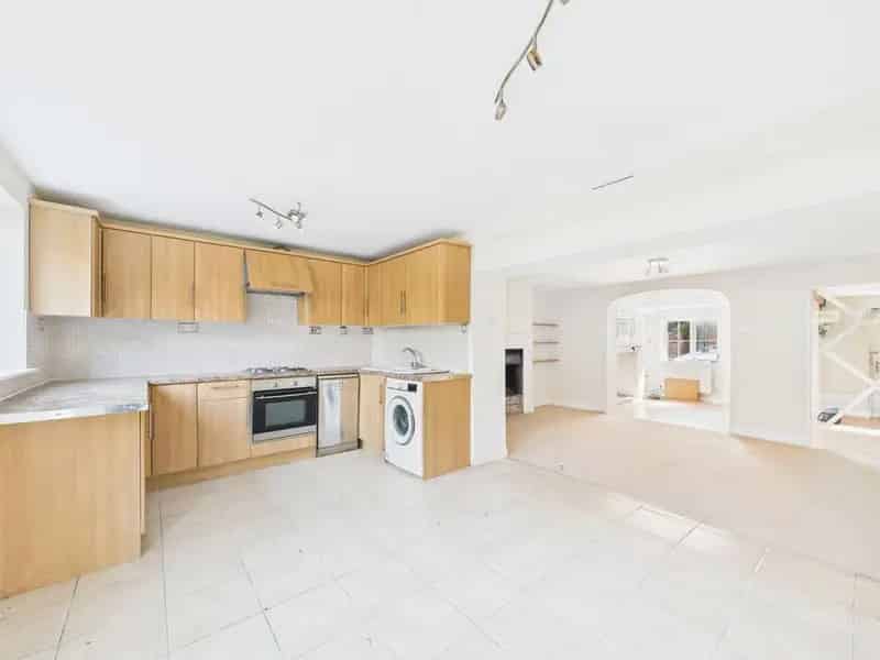3 Bedroom Cottage For Sale