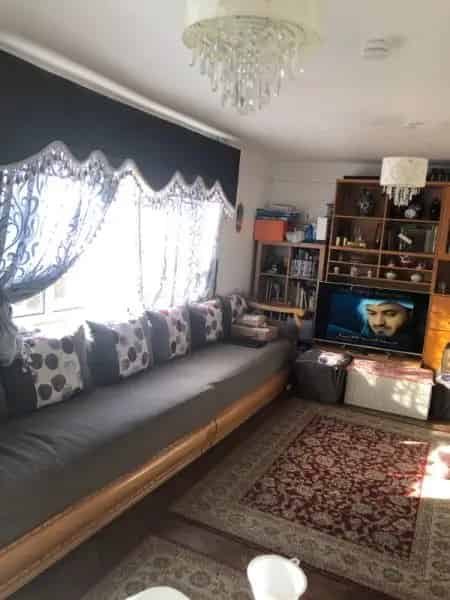 Family Home near Grove Park and Chiswick Park