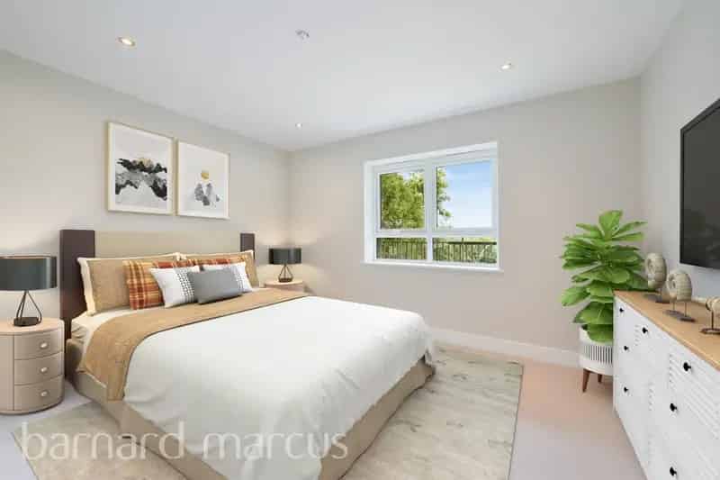 3 Bed Apartment with Private Garden - New Development