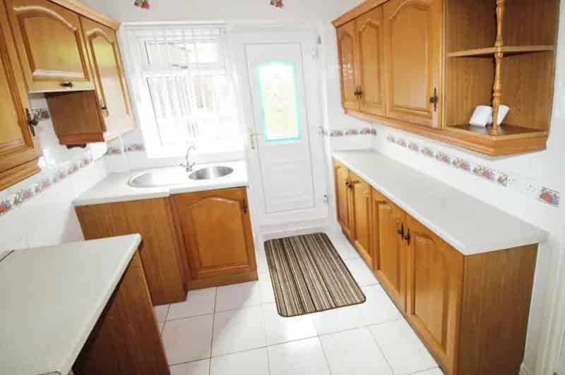 3 Bedroom Semi Detached House to Rent Sheffield S9