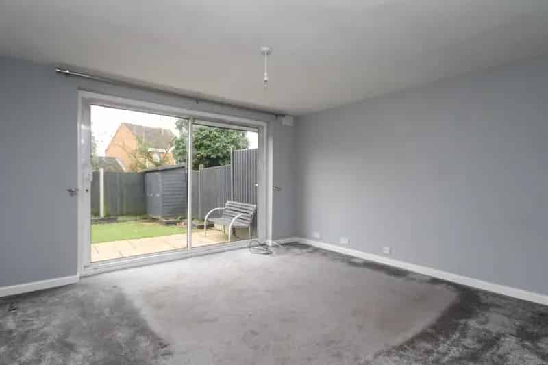 2 Bedroom Terrace House Near University Hospital