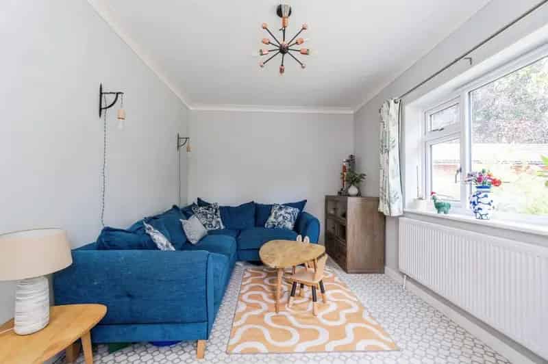 4-Bed Detached Home with Double Garage and South-Facing Garden