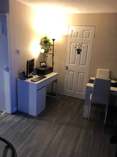 Large 2 Bed Ground Floor Flat Near Transport Links