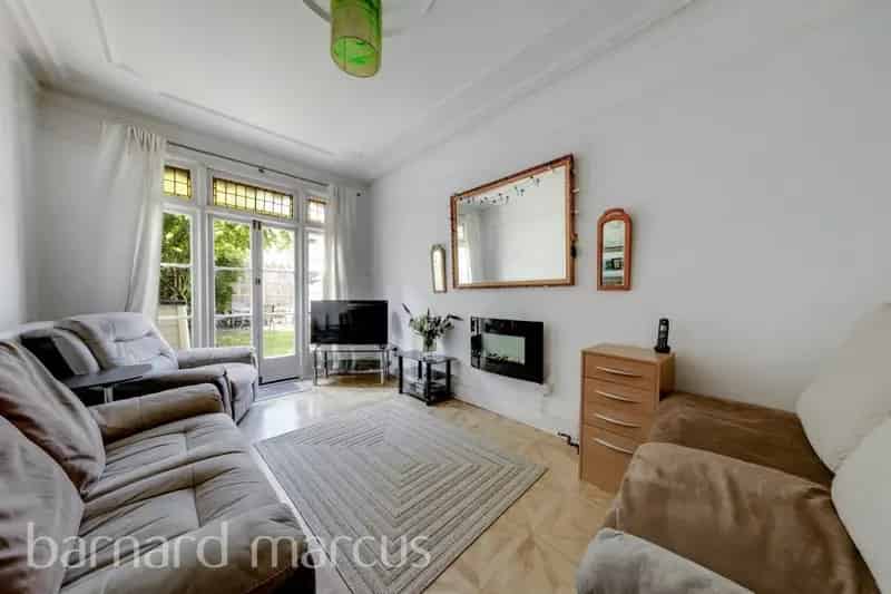 Three Bedroom Family Home in Furzedown with Extension Potential
