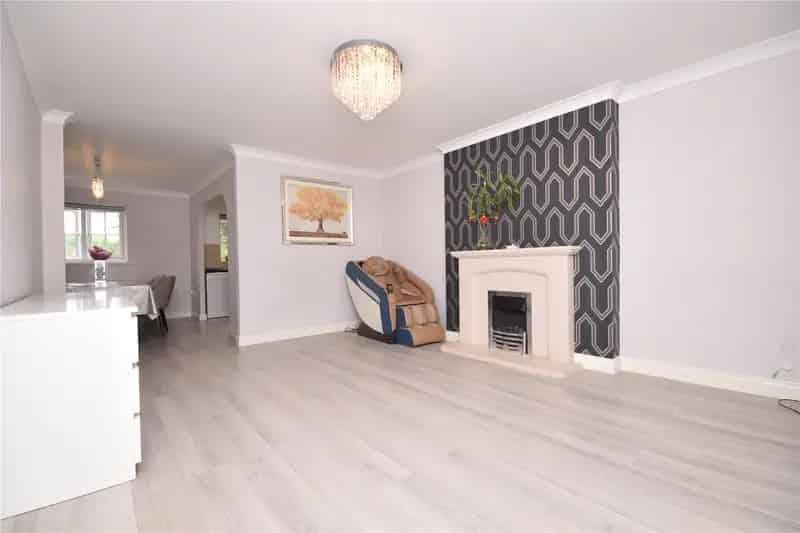 House For Rent , 7, Delamere Gardens, Wakefield, England