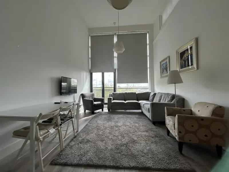 3 Bedroom Duplex to Rent Modern Open Plan 3 Double Beds Ensuite Parking EPC C