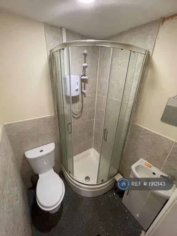 1 Bedroom House Share Ensuite Rooms All Bills Included