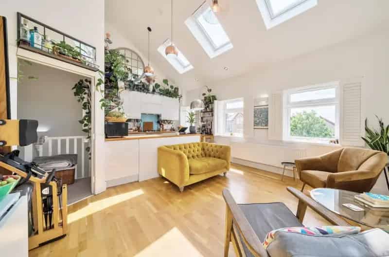 2 Bedroom Penthouse Apartment for Sale