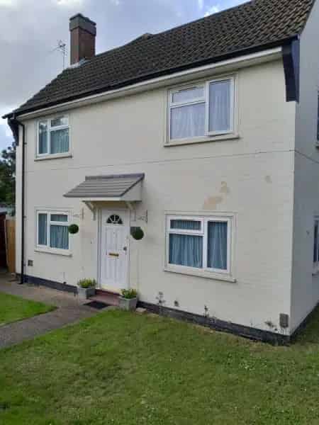 Spacious 3 Bedroom Home with Large Gardens and Shed