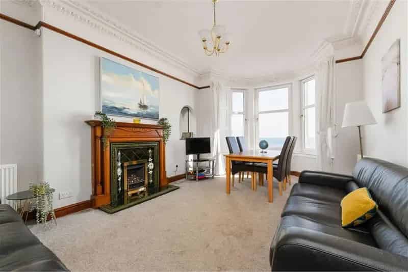 3 Bed Flat Portobello Promenade Sea Views
